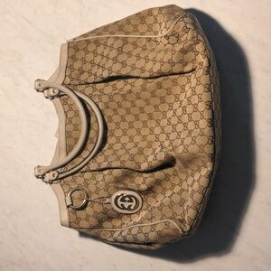 Gucci Leatherware Authentic 211943 Tote Handbag Very Lightly Used